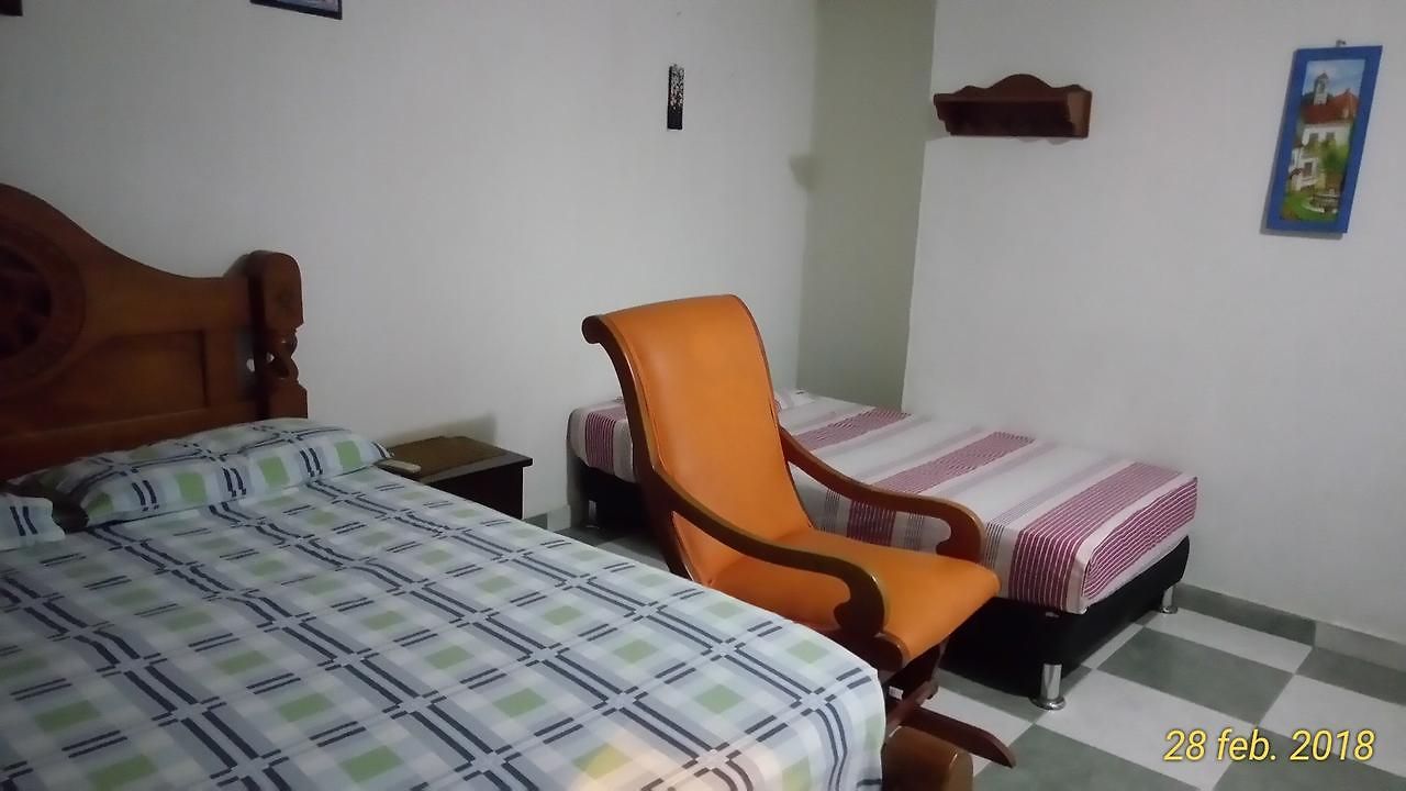 Hostal Casa El Prado *